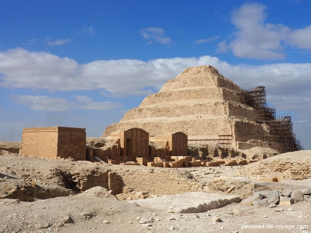 La barque solaire découverte à Saqqarah – Actualité Egypte