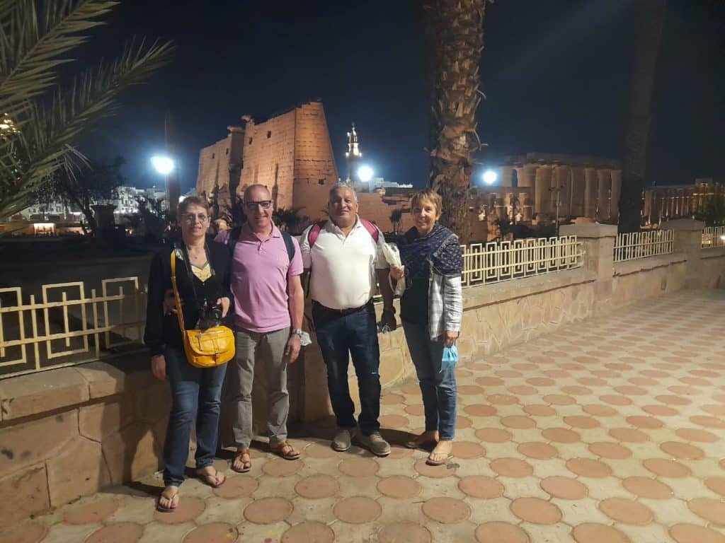 Bonjour à tous

Nous revenons de notre séjour en Egypte avec l’agence Terra Trip et c’était génial.
Ahmed, Ali nos guides sont trop sympas et ils maitrisent leur sujet; merci à vous car nous avons passé un agréable moment en votre compagnie.

Merci également à Amro qui est à notre écoute et assure aussi
Nous recommandons cette agence les yeux fermés car ils sont très professionnel

Un grand merci à toute l’équipe

Astrid, Ahmed, Thierry et Patricia
